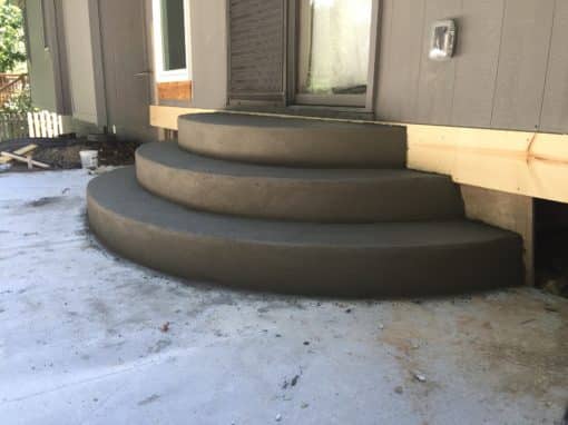 Curved Concrete Steps & Patio